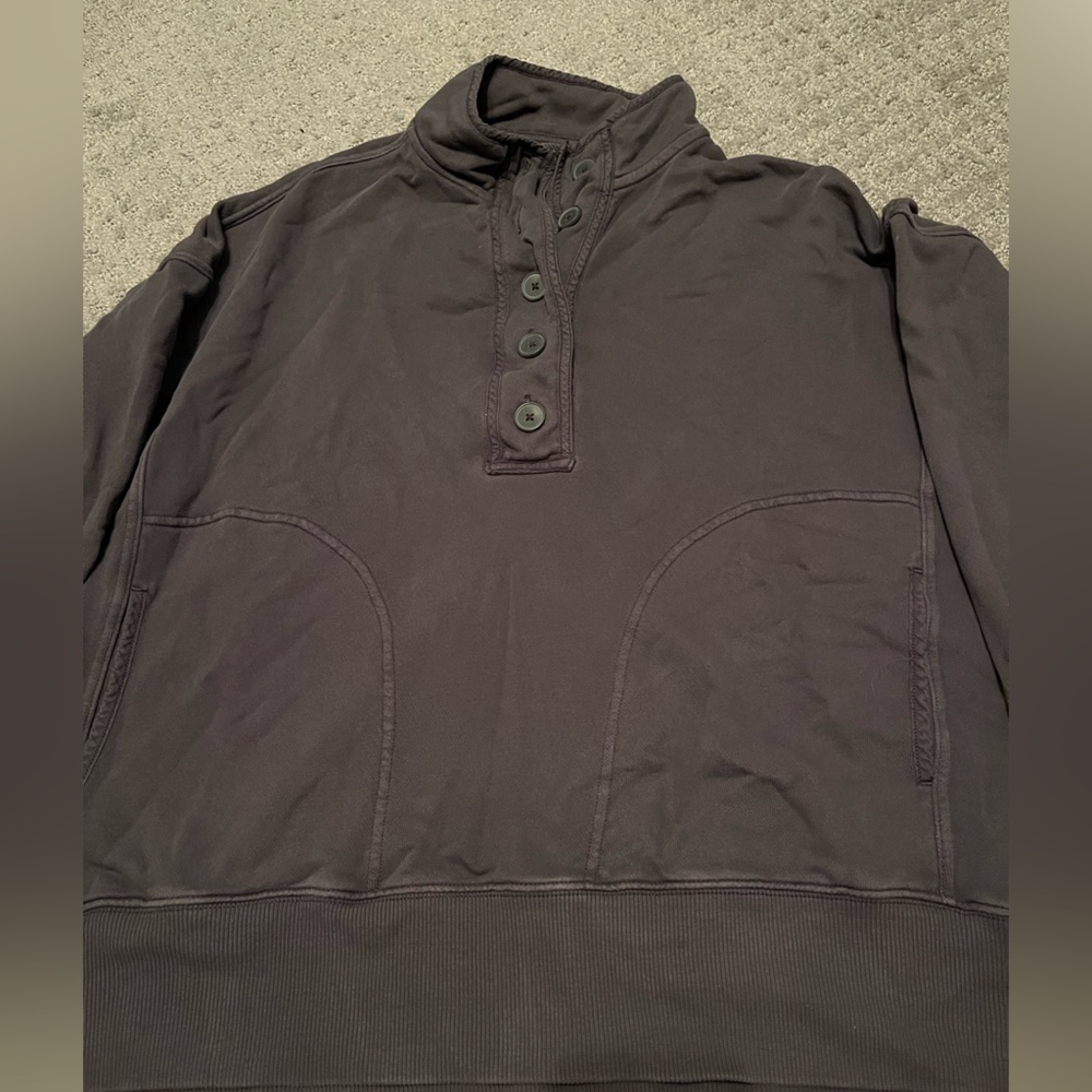 Aerie pull over